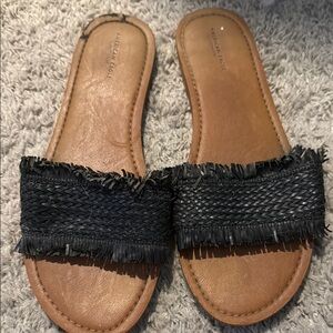 American Eagle Outfitters Black and Brown Woven Sandals